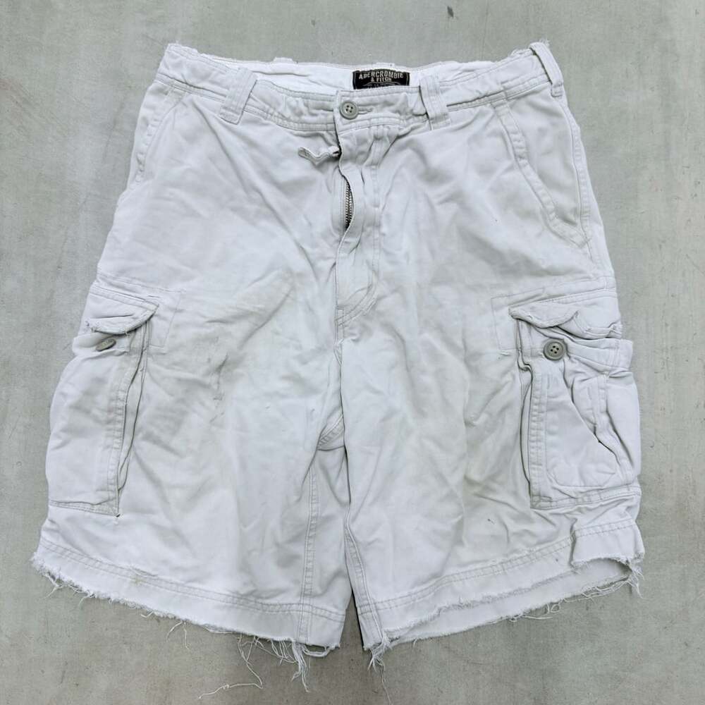 Abercrombie & Fitch Vintage White Distressed Cargo Shorts Size 33